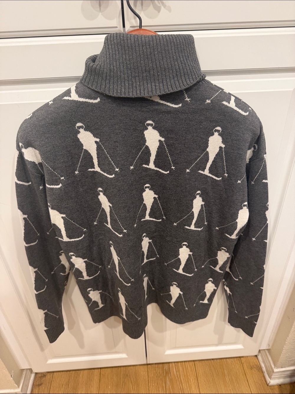 Alp N Rock Gray and White Ski-Print Turtleneck Sweater - Picture 6 of 6